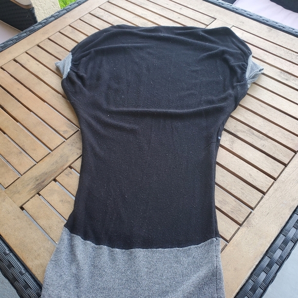 Black Sequin Graphic Knit Top with Gray Hem Eye-Catching Casual Look For Woman - Picture 2 of 7